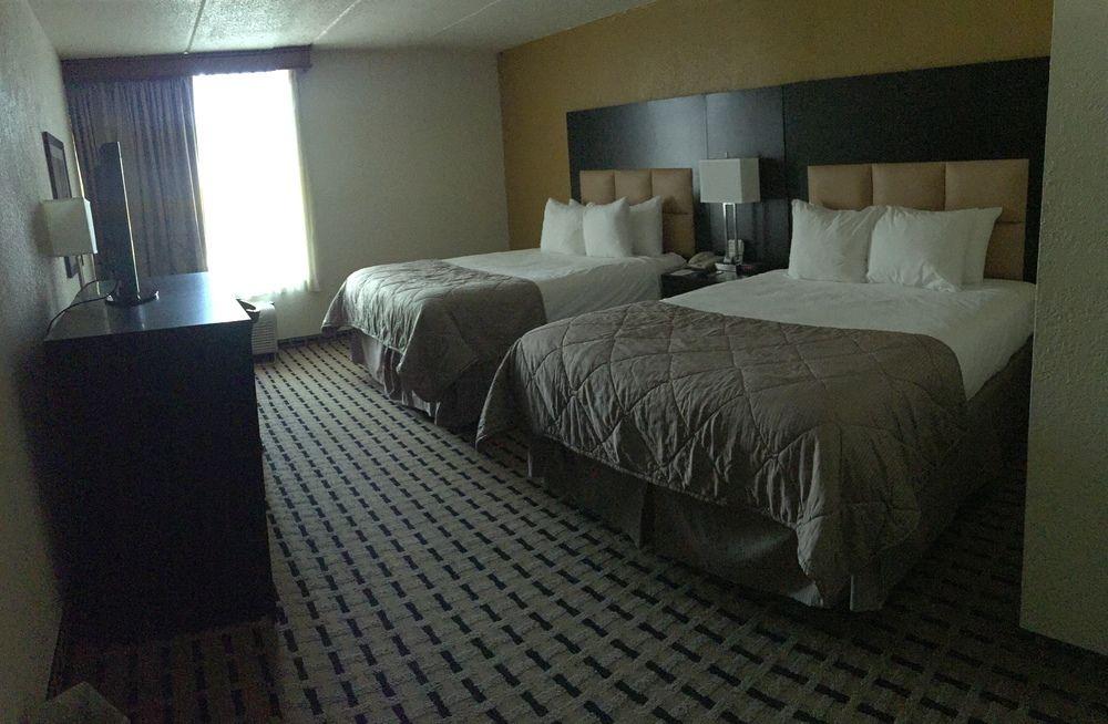 Clarion Pointe Lake Jackson - Clute Екстер'єр фото