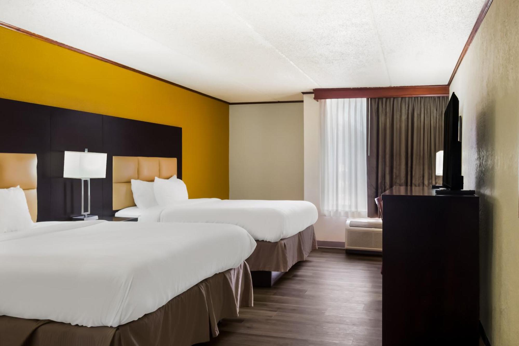Clarion Pointe Lake Jackson - Clute Екстер'єр фото