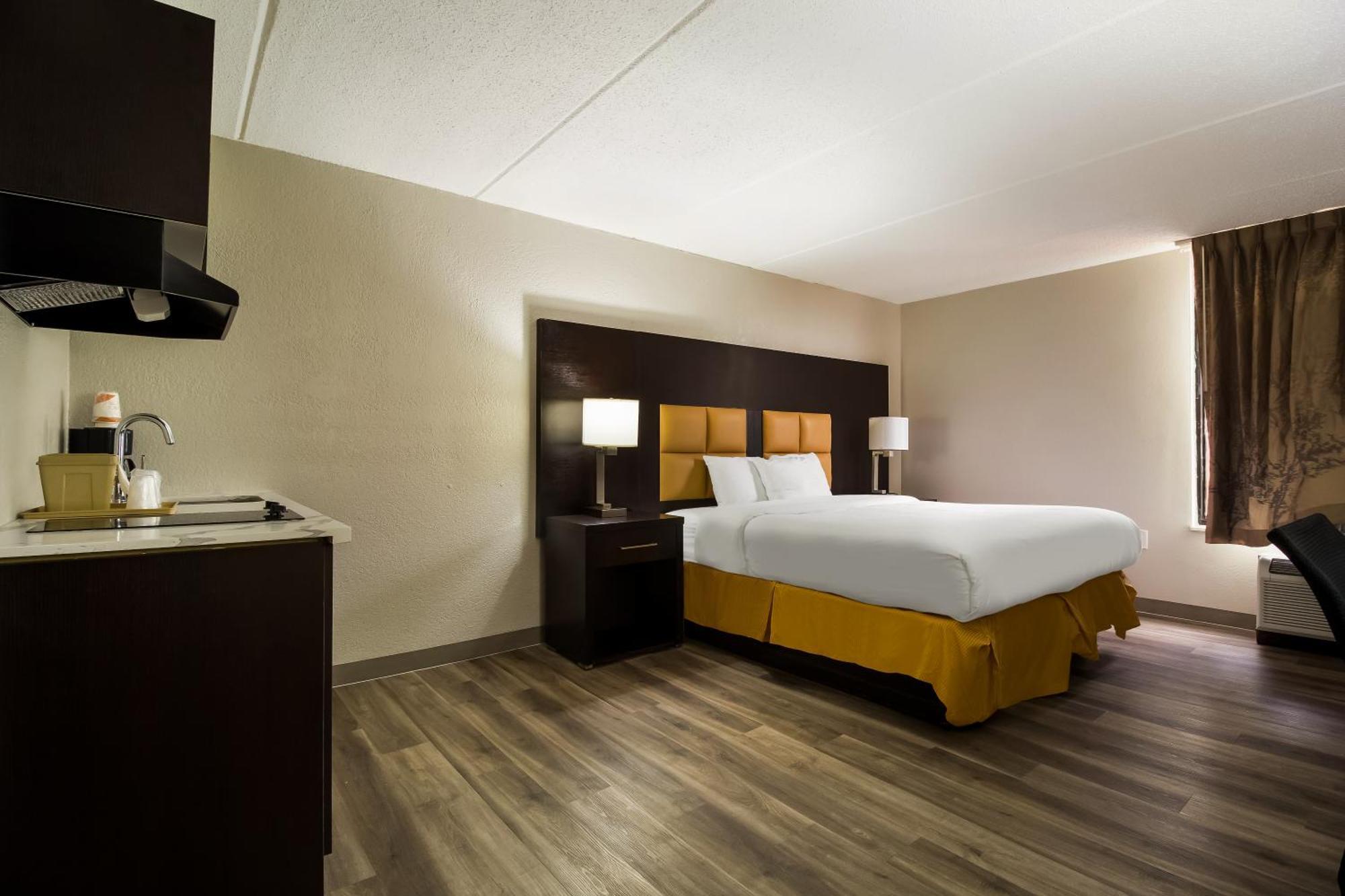 Clarion Pointe Lake Jackson - Clute Екстер'єр фото