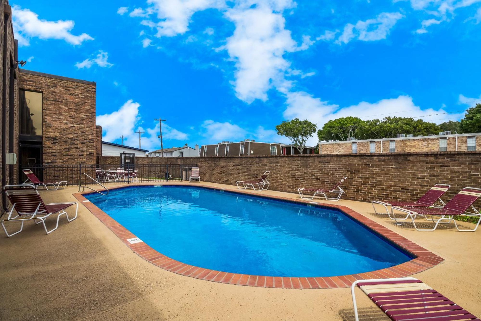 Clarion Pointe Lake Jackson - Clute Екстер'єр фото
